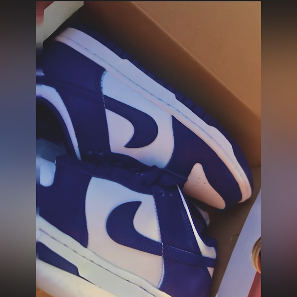 BRAND NEW!! Off the box 📦 blue dunks.💙